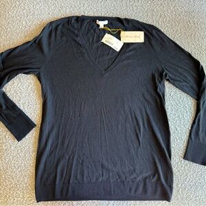 Minnie rose black v-nack lightweight sweater - NWT